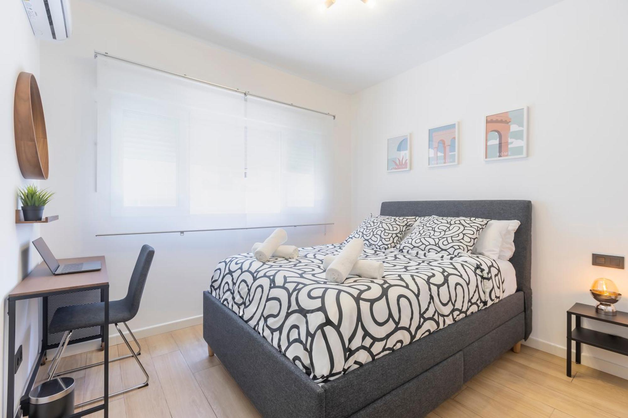 Fully Renovated Apartment In The Heart Of Fuengirola, 2 Min Walk To The Beach 외부 사진